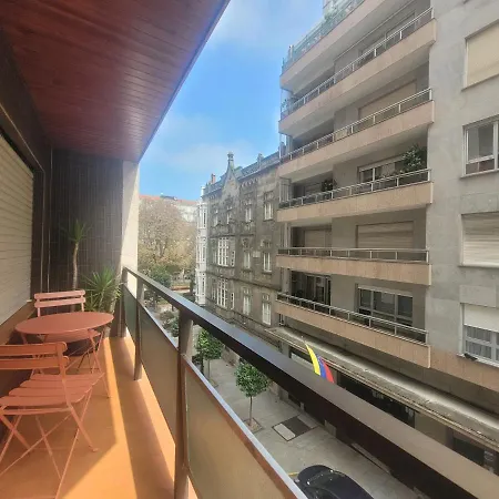 Cíes Suites Velázquez Moreno 2 - Flats With Services Vigo
