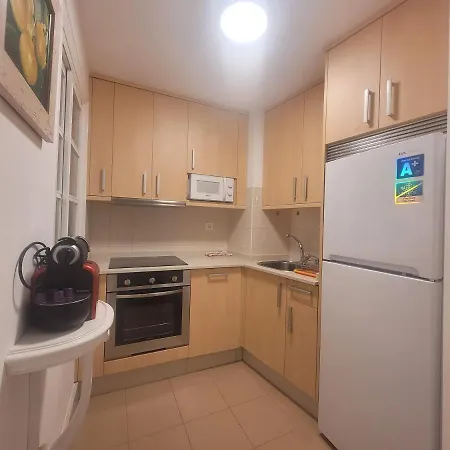 Appartamento Cíes Suites Velázquez Moreno 2 - Flats With Services Vigo